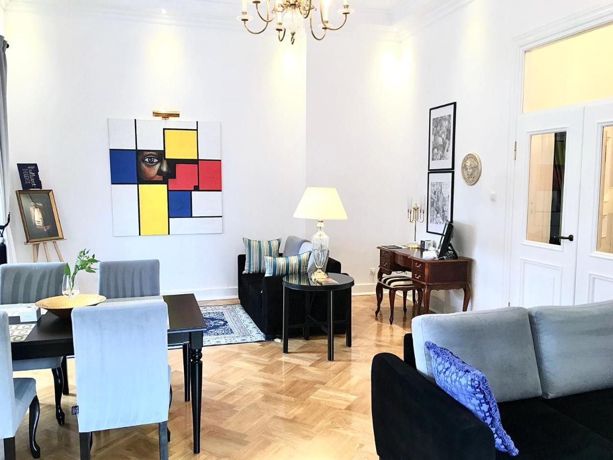 Mondrian Luxury & Old Town Warszawa