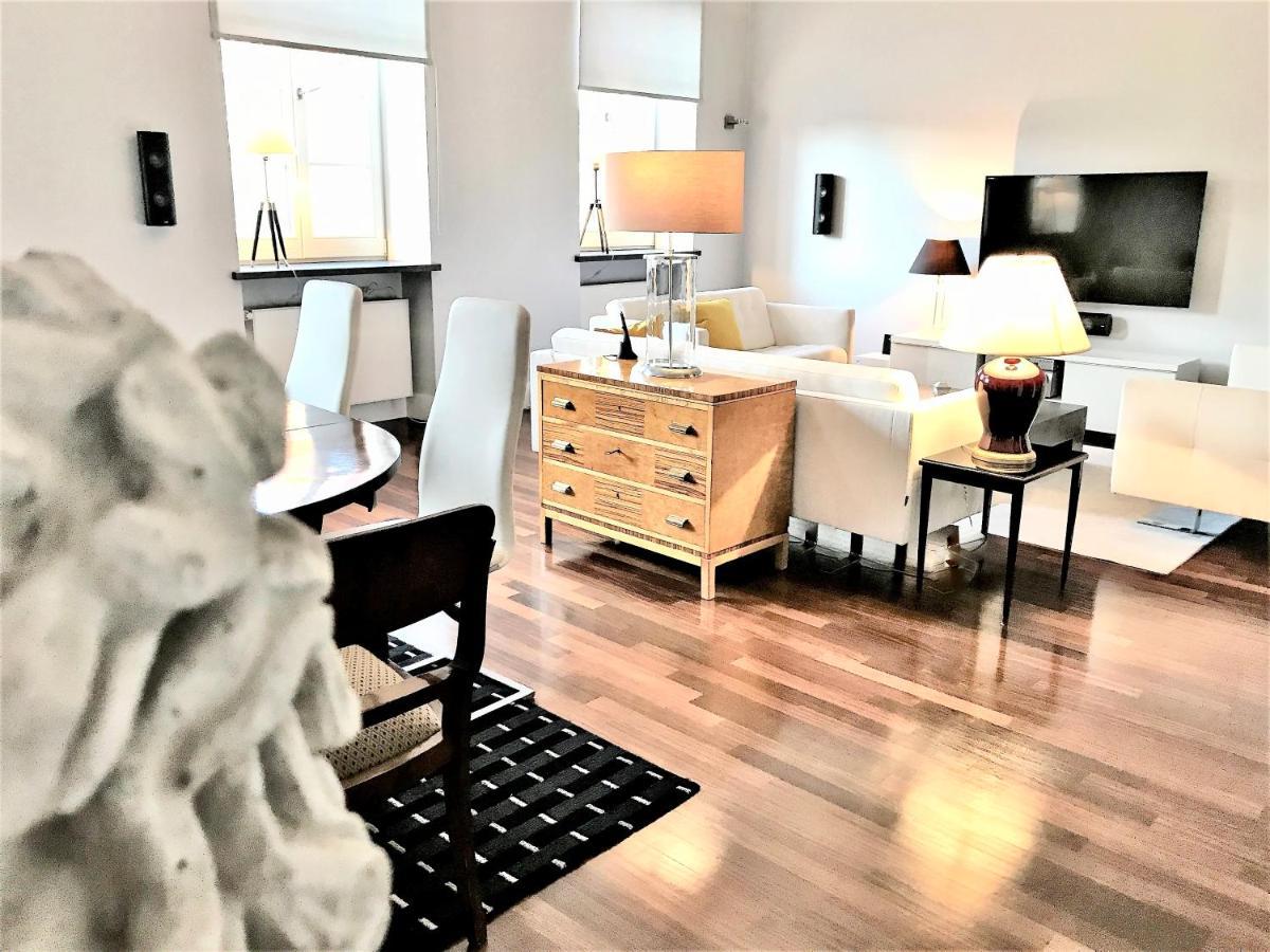 Mondrian Luxury & Old Town *