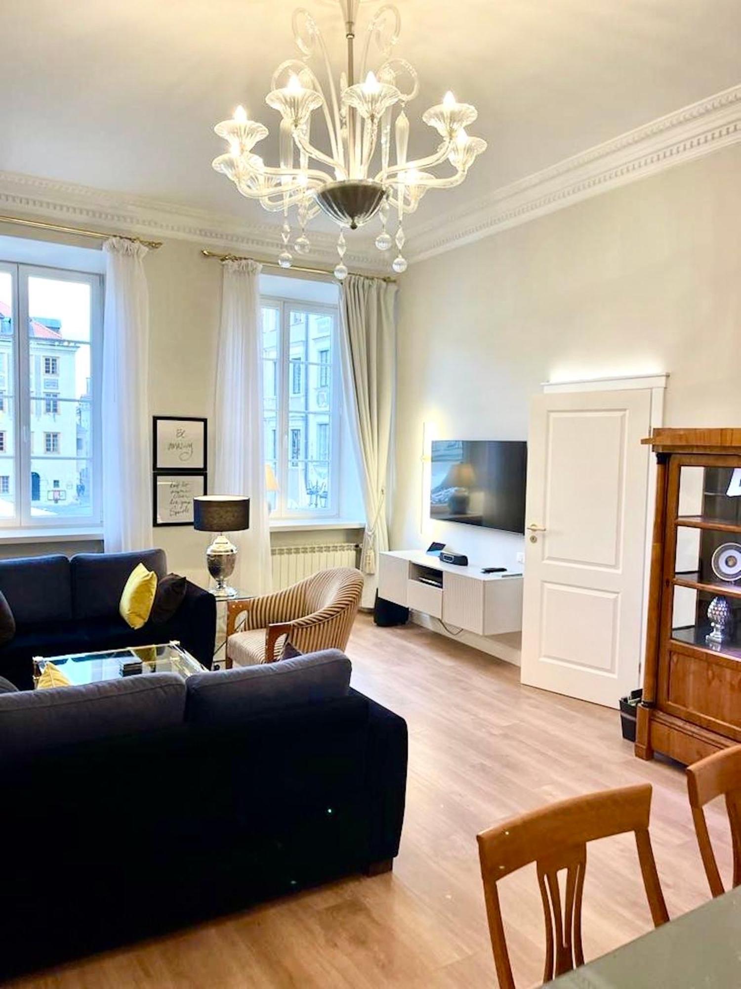 Mondrian Luxury & Old Town Hotel apartamentowy