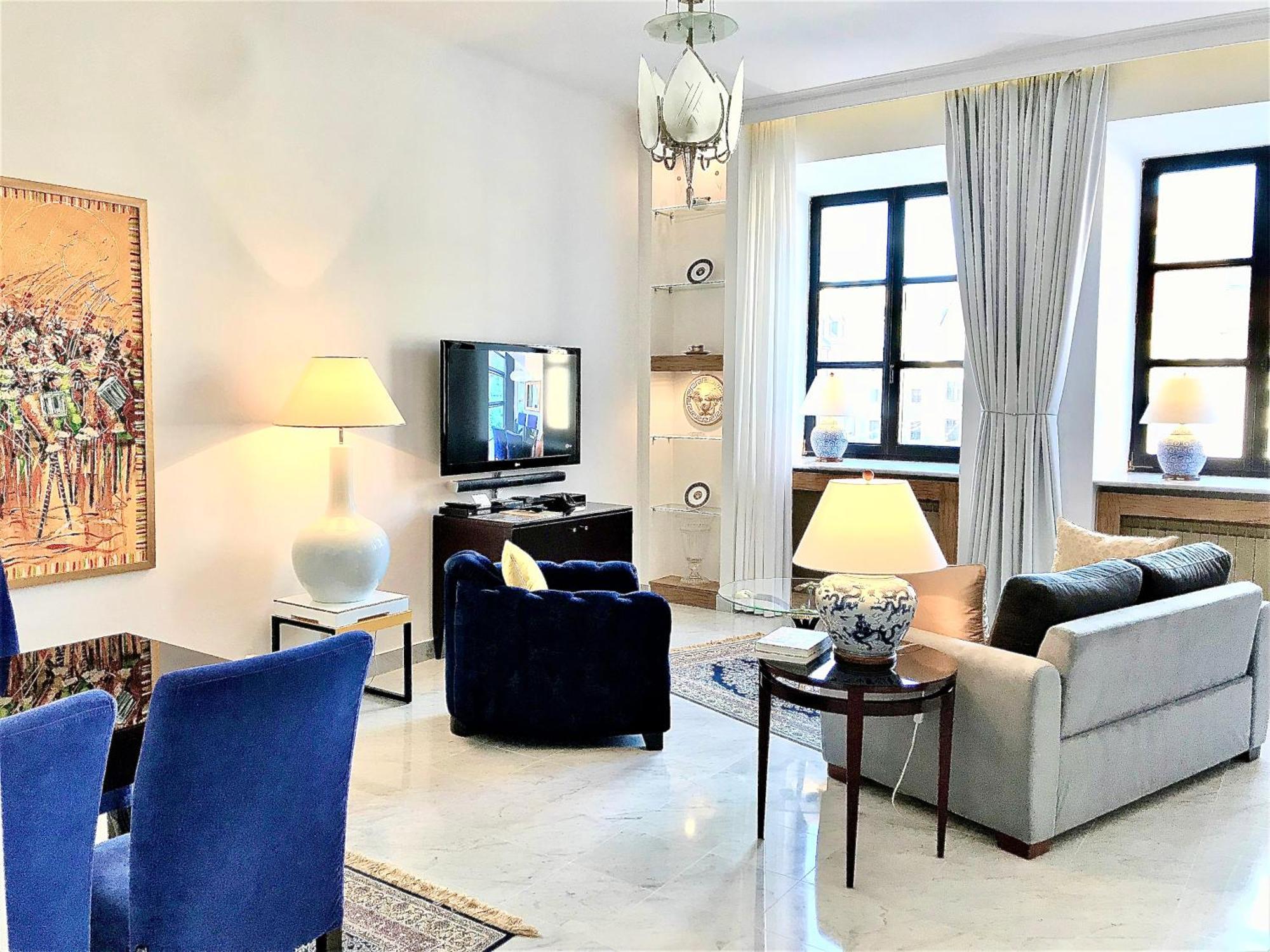 Mondrian Luxury & Old Town Hotel apartamentowy