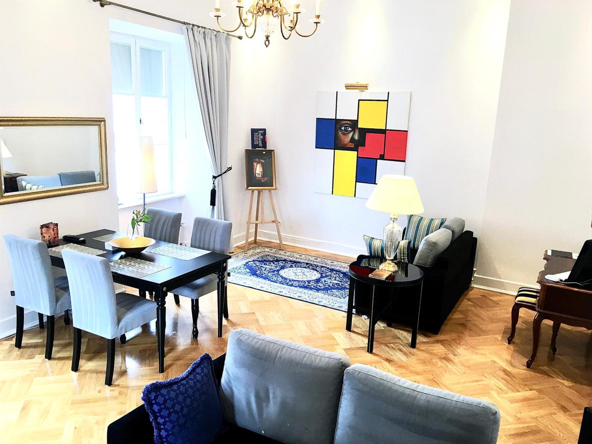 Mondrian Luxury & Old Town Warszawa