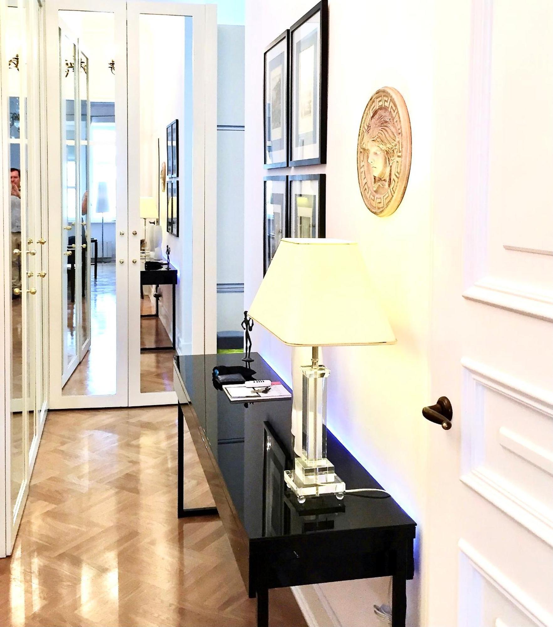 Mondrian Luxury & Old Town Hotel apartamentowy